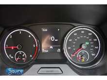 Volkswagen Transporter Shuttle TDI SE