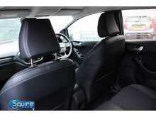 Ford Fiesta T EcoBoost MHEV Titanium X