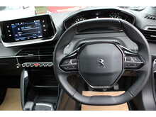 Peugeot 2008 PureTech Active Premium