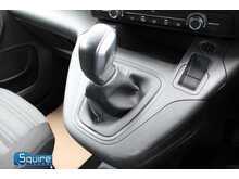 Vauxhall Combo Life - Wheel Chair Adapted