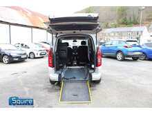 Vauxhall Combo Life - Wheel Chair Adapted