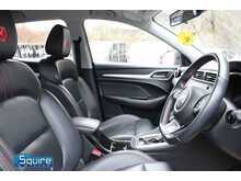 MG MG ZS T-GDI Exclusive