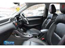 MG MG ZS T-GDI Exclusive