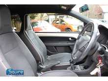 SEAT Mii by MANGO