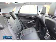 Vauxhall Grandland X Turbo D BlueInjection Elite Nav 