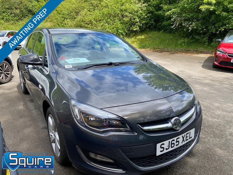 Grey 2015 Vauxhall Astra 1.4 SRi VVT 16v (100ps) 1398cc Hatchback Front-wheel drive Manual
