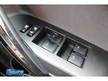 Toyota Auris VVT-h Design