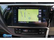 Toyota Auris VVT-h Design