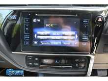 Toyota Auris VVT-h Design