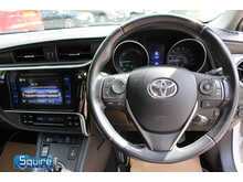 Toyota Auris VVT-h Design