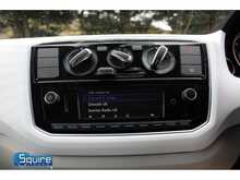 Volkswagen up! up! beats