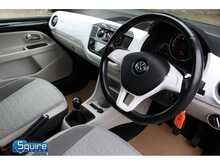 Volkswagen up! up! beats
