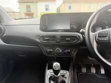 Hyundai i10 1.0 SE Connect Hatchback 5dr Petrol Manual Euro 6 (s/s) (67 ps) 