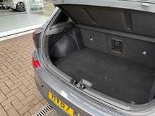 Hyundai i30 1.6 CRDi Blue Drive Premium Hatchback 5dr Diesel Manual Euro 6 (s/s) (110 ps) 