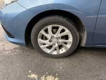 Toyota Auris 1.2 VVT-i Business Edition Hatchback 5dr Petrol Manual Euro 6 (s/s) (116 ps) 