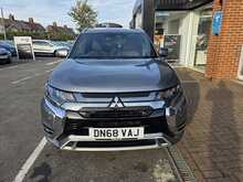Mitsubishi Outlander 2.4h TwinMotor 13.8kWh 5hs SUV 5dr Petrol Plug-in Hybrid CVT 4WD Euro 6 (s/s) (209 ps) 
