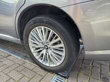 Mitsubishi Outlander 2.4h TwinMotor 13.8kWh 5hs SUV 5dr Petrol Plug-in Hybrid CVT 4WD Euro 6 (s/s) (209 ps) 