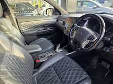 Mitsubishi Outlander 2.4h TwinMotor 13.8kWh 5hs SUV 5dr Petrol Plug-in Hybrid CVT 4WD Euro 6 (s/s) (209 ps) 