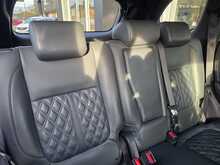 Mitsubishi Outlander 2.4h TwinMotor 13.8kWh 5hs SUV 5dr Petrol Plug-in Hybrid CVT 4WD Euro 6 (s/s) (209 ps) 