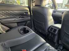 Mitsubishi Outlander 2.4h TwinMotor 13.8kWh 5hs SUV 5dr Petrol Plug-in Hybrid CVT 4WD Euro 6 (s/s) (209 ps) 