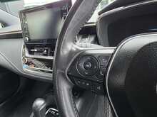 Toyota Corolla 1.8 VVT-h Icon Tech Hatchback 5dr Petrol Hybrid CVT Euro 6 (s/s) (122 ps) 