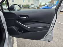 Toyota Corolla 1.8 VVT-h Icon Tech Hatchback 5dr Petrol Hybrid CVT Euro 6 (s/s) (122 ps) 