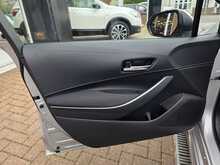 Toyota Corolla 1.8 VVT-h Icon Tech Hatchback 5dr Petrol Hybrid CVT Euro 6 (s/s) (122 ps) 