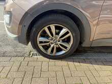 Hyundai Santa Fe 2.2 CRDi Premium SE SUV 5dr Diesel Auto 4WD Euro 5 (7 seat) (194 bhp) 