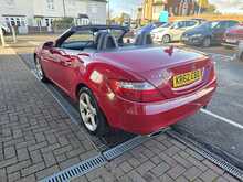 Mercedes-Benz SLK 1.8 SLK200 BlueEfficiency Convertible 2dr Petrol G-Tronic+ Euro 5 (s/s) (184 ps) 