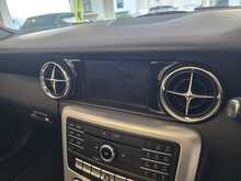 Mercedes-Benz SLC 2.0 SLC200 AMG Line Convertible 2dr Petrol Manual Euro 6 (s/s) (184 ps) 