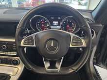 Mercedes-Benz SLC 2.0 SLC200 AMG Line Convertible 2dr Petrol Manual Euro 6 (s/s) (184 ps) 