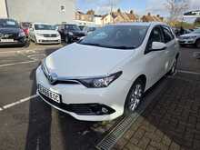 Toyota Auris 1.2 VVT-i Business Edition Hatchback 5dr Petrol CVT Euro 6 (s/s) (116 ps) 