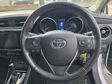 Toyota Auris 1.2 VVT-i Business Edition Hatchback 5dr Petrol CVT Euro 6 (s/s) (116 ps) 