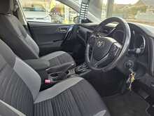 Toyota Auris 1.2 VVT-i Business Edition Hatchback 5dr Petrol CVT Euro 6 (s/s) (116 ps) 