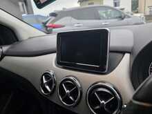 Mercedes-Benz B Class B200 CDI Sport MPV 1.8 Automatic Diesel 