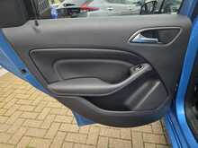 Mercedes-Benz B Class B200 CDI Sport MPV 1.8 Automatic Diesel 