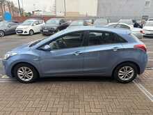 Hyundai i30 1.6 CRDi Active Hatchback 5dr Diesel Auto Euro 5 (110 ps) 