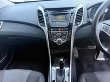 Hyundai i30 1.6 CRDi Active Hatchback 5dr Diesel Auto Euro 5 (110 ps) 