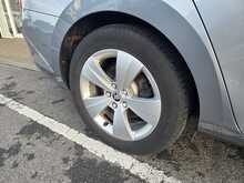 Skoda Superb 2.0 TDI SE Business Estate 5dr Diesel Manual Euro 6 (s/s) (150 ps) 