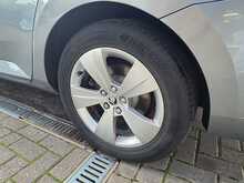 Skoda Superb 2.0 TDI SE Business Estate 5dr Diesel Manual Euro 6 (s/s) (150 ps) 