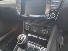 Skoda Superb 2.0 TDI SE Business Estate 5dr Diesel Manual Euro 6 (s/s) (150 ps) 