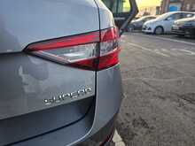 Skoda Superb 2.0 TDI SE Business Estate 5dr Diesel Manual Euro 6 (s/s) (150 ps) 