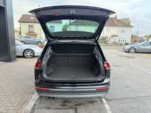 Volkswagen Tiguan 1.5 TSI EVO SEL SUV 5dr Petrol DSG Euro 6 (s/s) (150 ps) 
