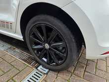 Volkswagen Polo 1.2 TSI BlueMotion Tech beats Hatchback 5dr Petrol Manual Euro 6 (s/s) (90 ps) 