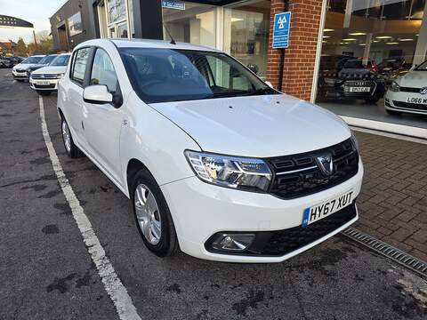 0.9 TCe Laureate Hatchback 5dr Petrol Manual Euro 6 (s/s) (90 ps)