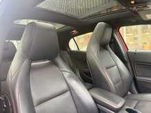 Mercedes-Benz GLA 2.1 GLA220d AMG Line (Premium Plus) SUV 5dr Diesel 7G-DCT 4MATIC Euro 6 (s/s) (177 ps) 