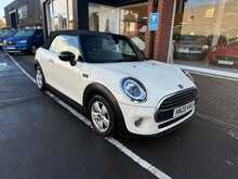 MINI Convertible 1.5 Cooper Classic Convertible 2dr Petrol Steptronic Euro 6 (s/s) (136 ps) 