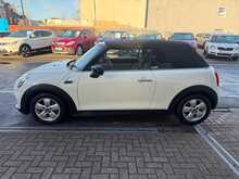 MINI Convertible 1.5 Cooper Classic Convertible 2dr Petrol Steptronic Euro 6 (s/s) (136 ps) 