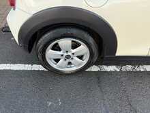 MINI Convertible 1.5 Cooper Classic Convertible 2dr Petrol Steptronic Euro 6 (s/s) (136 ps) 