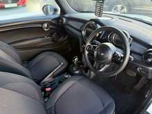 MINI Convertible 1.5 Cooper Classic Convertible 2dr Petrol Steptronic Euro 6 (s/s) (136 ps) 